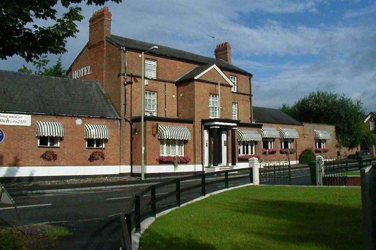 The Dodington Lodge Hotel 위트처치 외부 사진