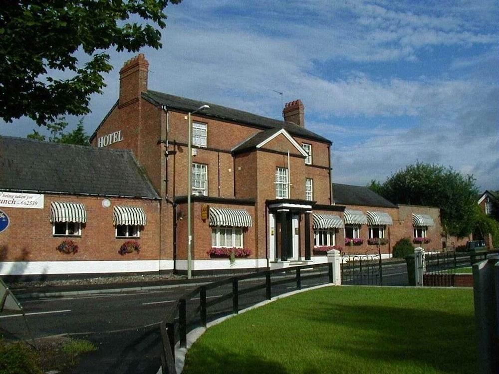 The Dodington Lodge Hotel 위트처치 외부 사진