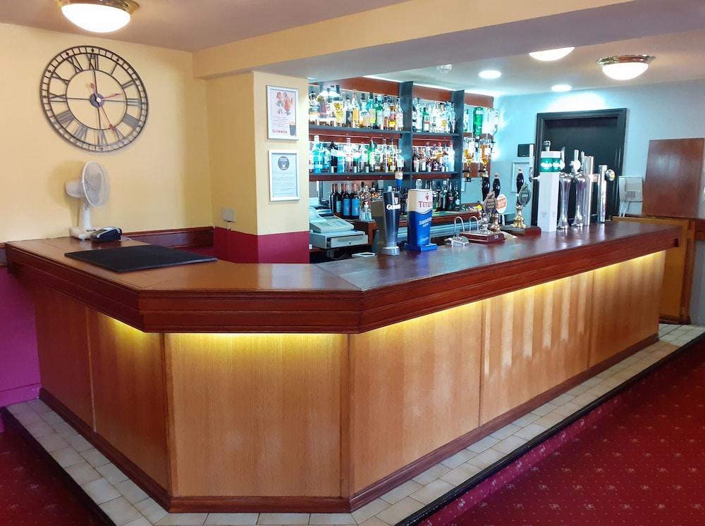 The Dodington Lodge Hotel 위트처치 외부 사진