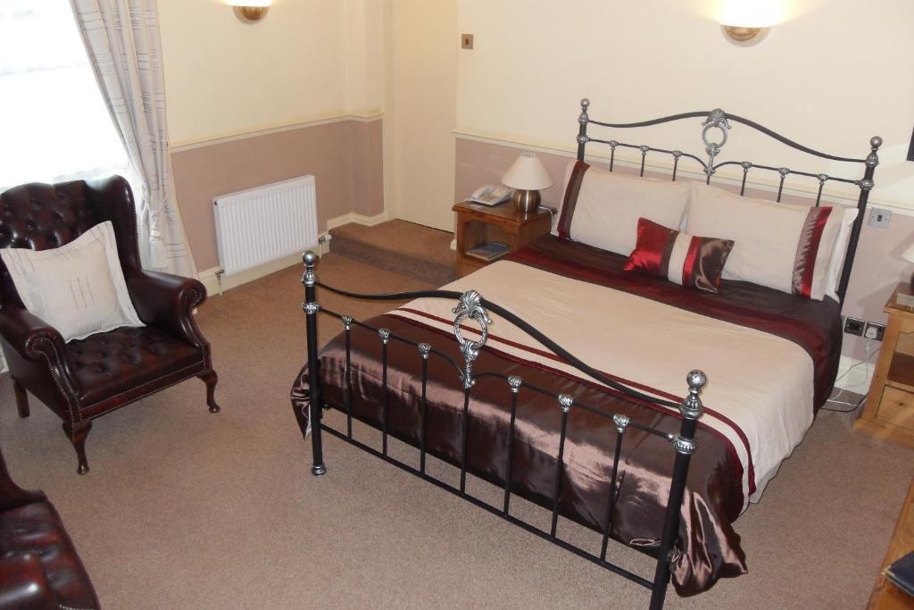 The Dodington Lodge Hotel 위트처치 외부 사진