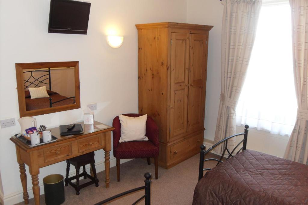 The Dodington Lodge Hotel 위트처치 외부 사진